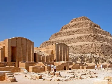 Reading part 2 - Chủ đề: The Step Pyramid of Djoser
